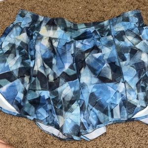 blue pattern lululemon hotty hot shorts